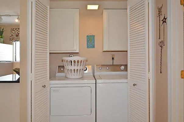 4-10 Shoreline Towers- Free Beach Setup Destin 0*,  United States