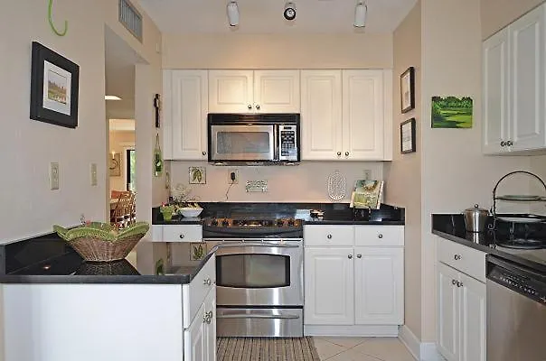 Holiday home 4-10 Shoreline Towers- Free Beach Setup Destin
